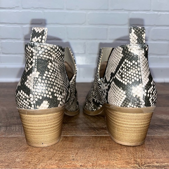 Universal Thread Faux Snakeskin Heeled Booties - Picture 7 of 11
